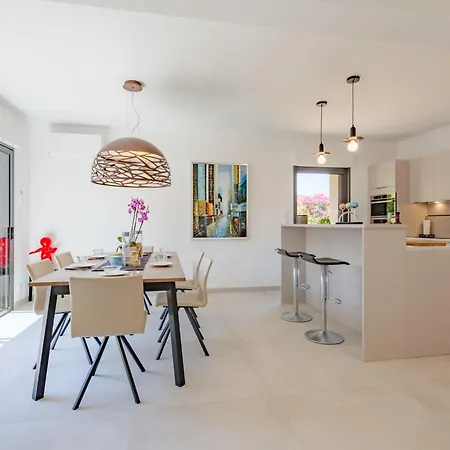 Akemi By Interhome Vakantiehuis Sainte-Maxime